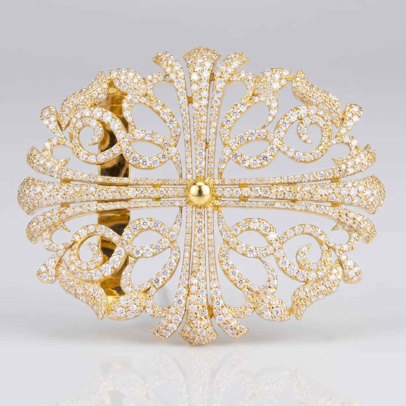 Luxury Yellow Gold Iced Out Belt Buckle — High-polish yellow gold plating